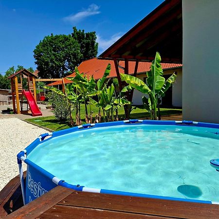 Szelcsengo Wellness Vendeghaz Apartment Mako Bagian luar foto